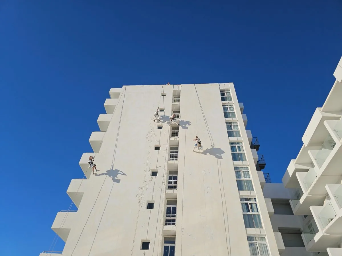 Rehabilitación integral de fachada en Málaga - Pinturas Castro
